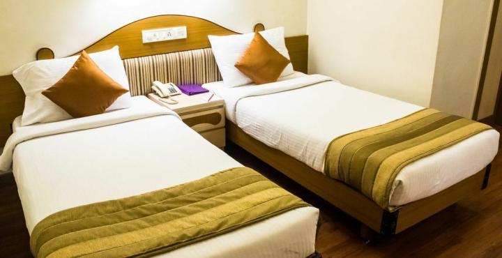 Hotel Park Central Comfort- E- Suites Pune Esterno foto